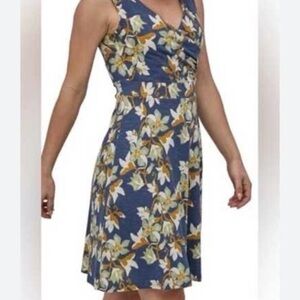 Patagonia. Women’s Porch Song Dress in Pumpkin Flower. Dolomite Blue.